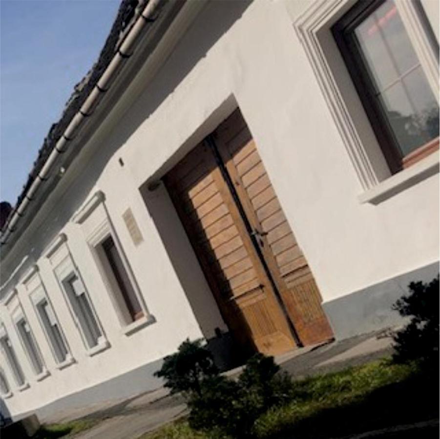 Corte Apartman Pápa Exterior foto
