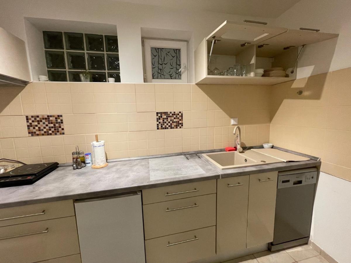 Corte Apartman Pápa Exterior foto